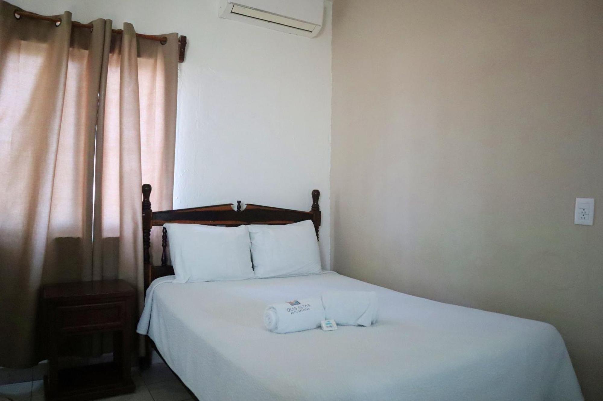 Hotel Olas Altas 布塞里亚斯 外观 照片