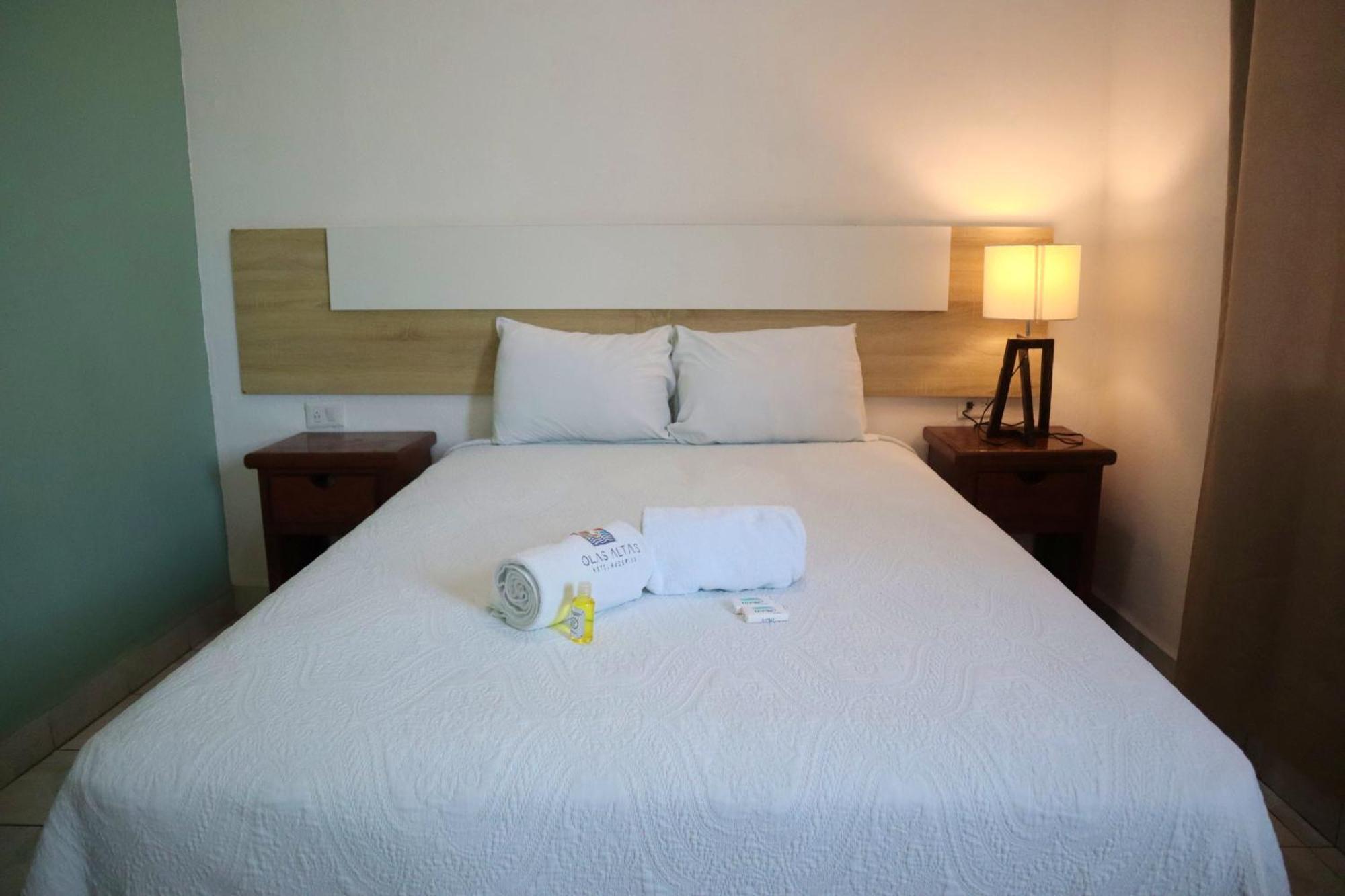 Hotel Olas Altas 布塞里亚斯 外观 照片